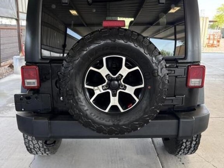 2017-jeep-wrangler-image-6