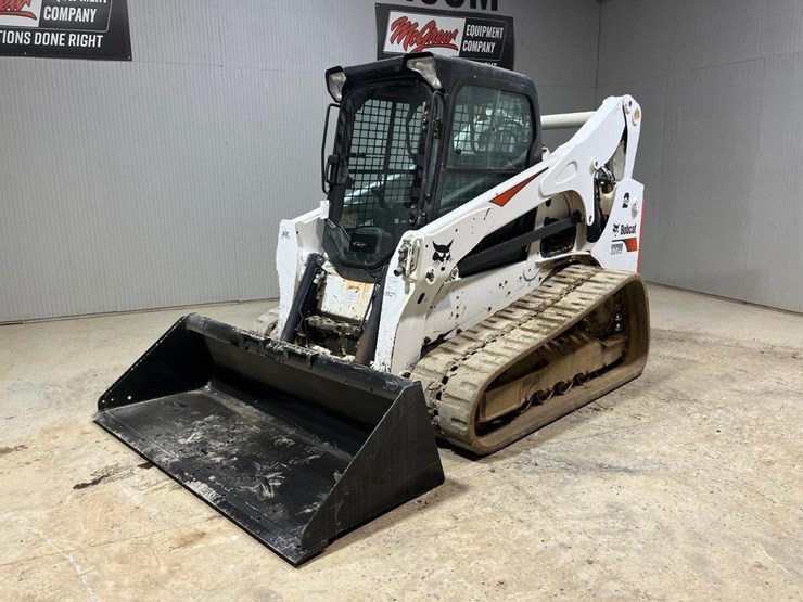2022-bobcat-t770-image-2