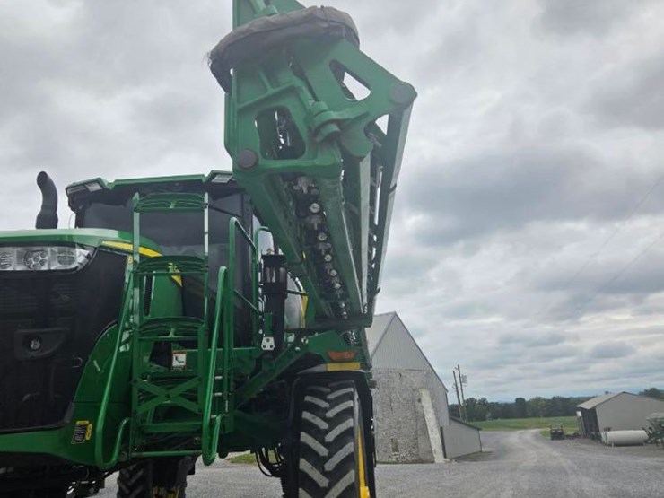 2023-john-deere-616r-image-6