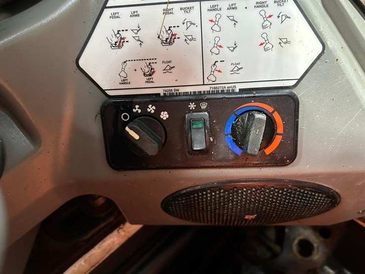 2016-bobcat-t550-image-26