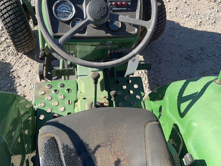 john-deere-850-image-7