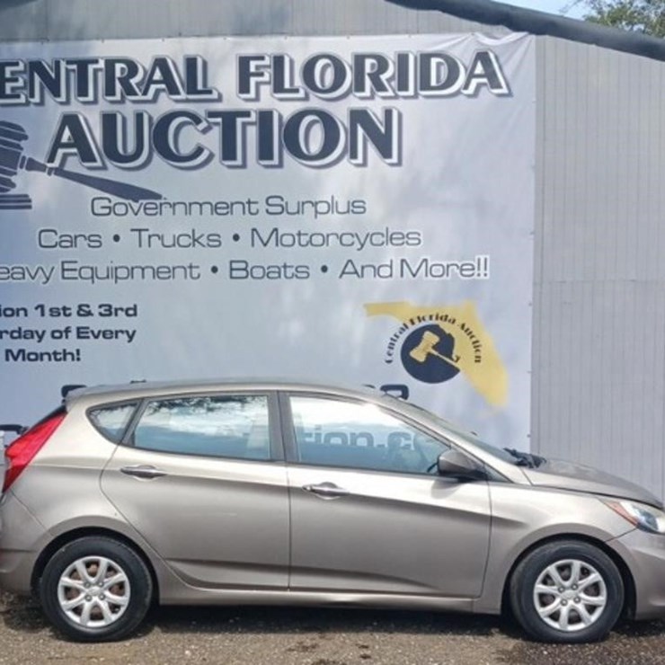 2014 Hyundai ACCENT RUNS/MOVES GS