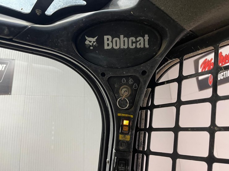 2021-bobcat-t595-image-29