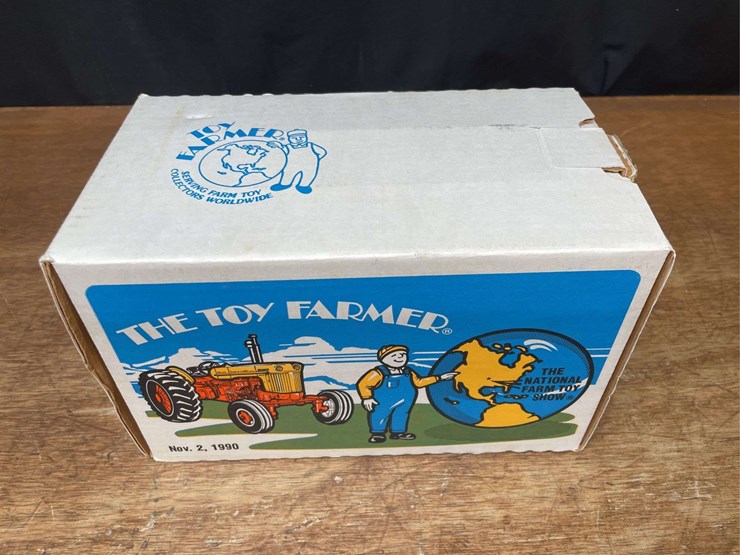 1/16-case-800-1990-nfts-nib-ertl-image-15