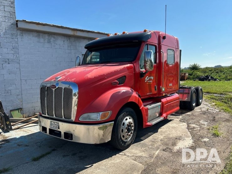 2007-peterbilt-387-image-4