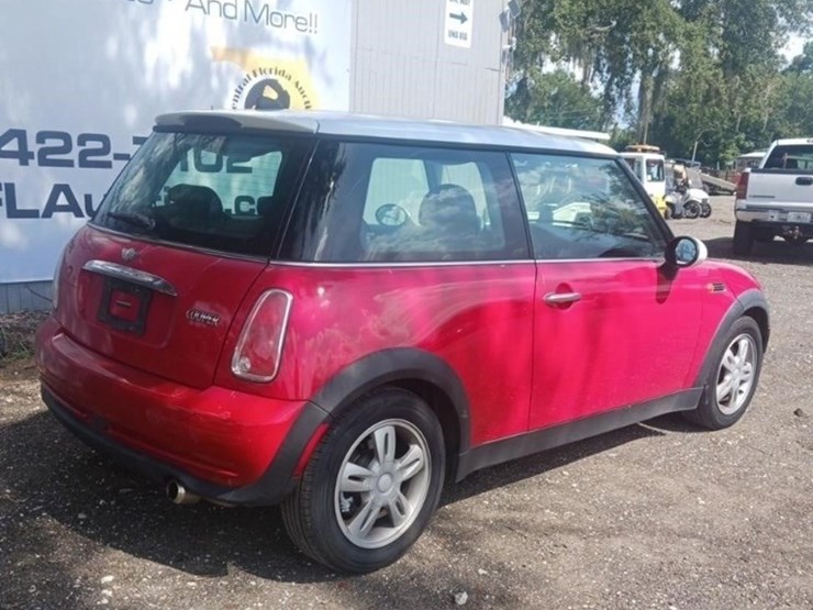 2006-mini-cooper-runs/moves-base-image-8