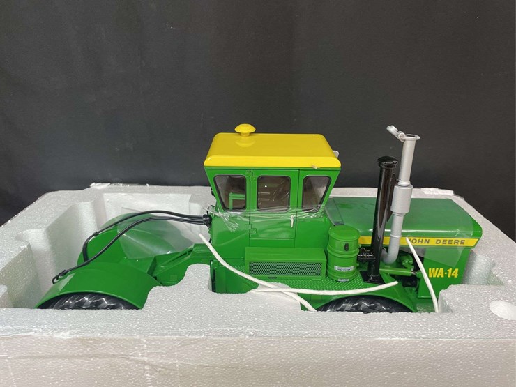 1/16-john-deere-wa-14-prestige-nib-ertl-image-7