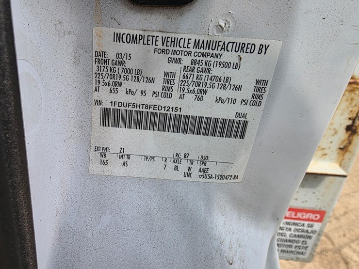 2015-ford-f550-image-17