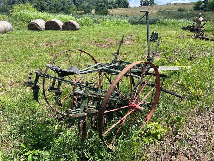 oliver-horse-drawn-cultivator-image-3
