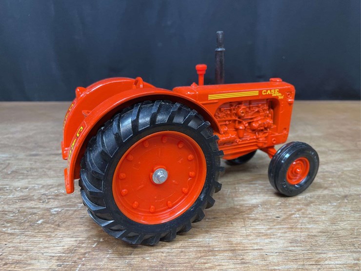1/16-case-500-1985-nfts-nib-ertl-image-9