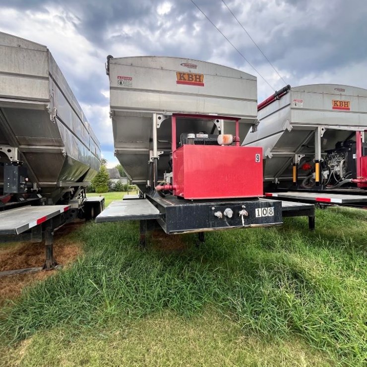 2022 KBH TT2000 Dry Fertilizer Tender (NJP342, Unit 108)