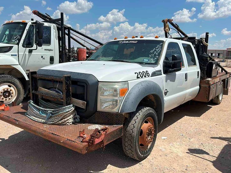 2014-ford-f550-image-1