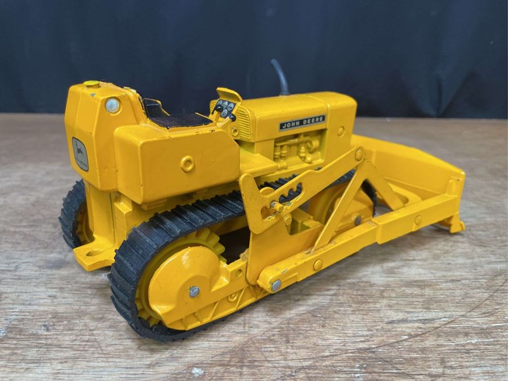 1/16-john-deere-450-crawler-nib-ertl-image-6