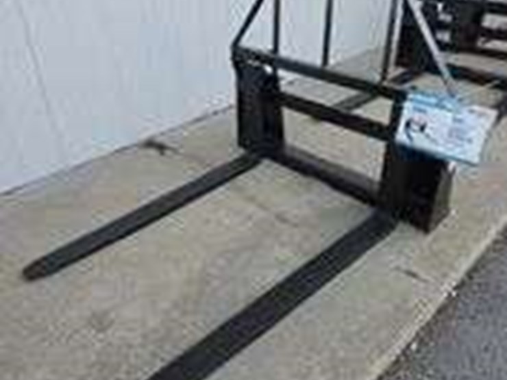 skid-steer-adjustable-pallet-fork,-model-sa11100-image-1