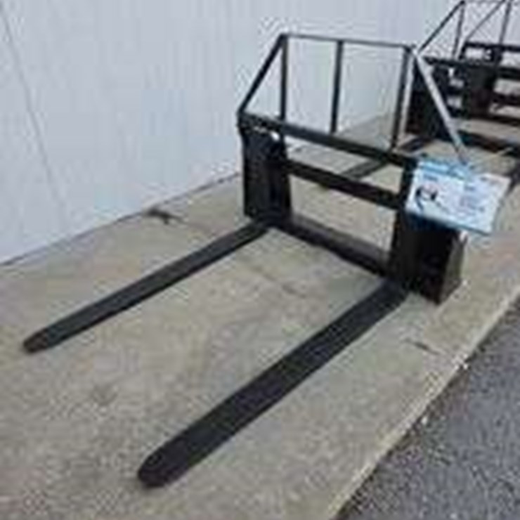 Skid Steer Adjustable Pallet Fork, Model SA11100
