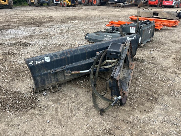 bobcat-90"-skid-steer-dozer-blade-image-6