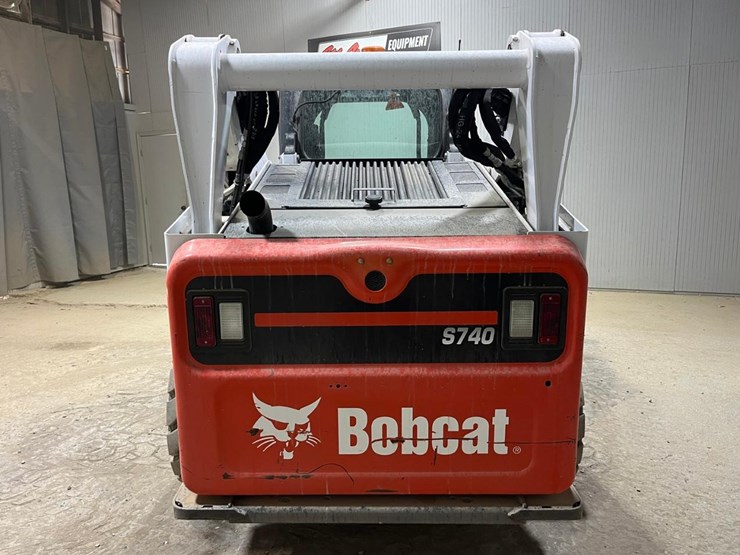 2020-bobcat-s740-image-4