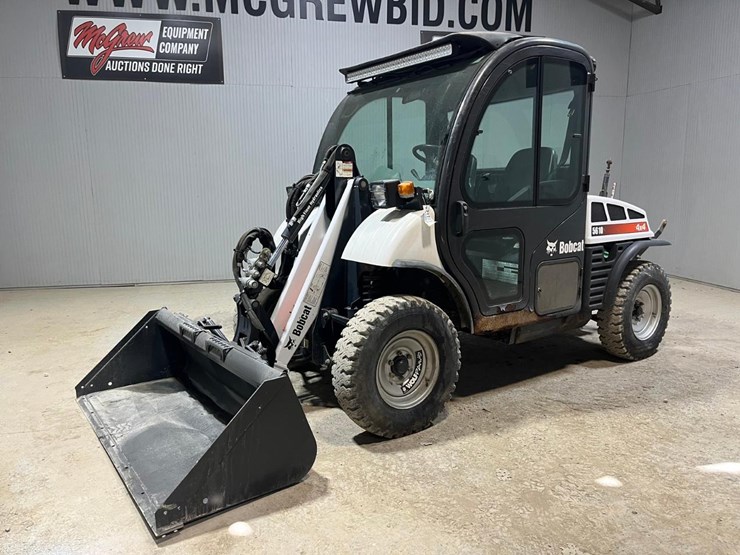 bobcat-5610-toolcat-utility-vehicle-image-2