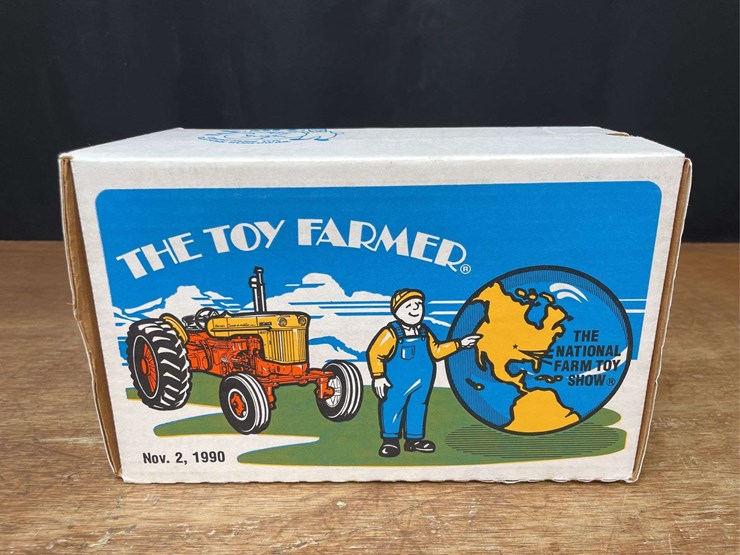 1/16-case-800-1990-nfts-nib-ertl-image-14