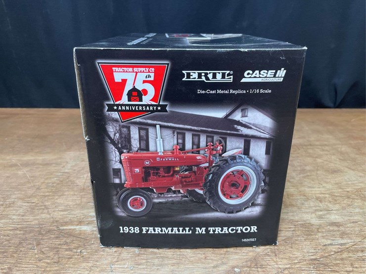 1/16-farmall-m-tsc-75th-anniversary-nib-ertl-image-6