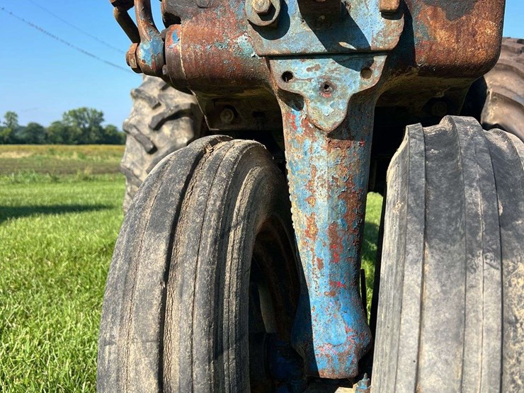 ford-900-image-12