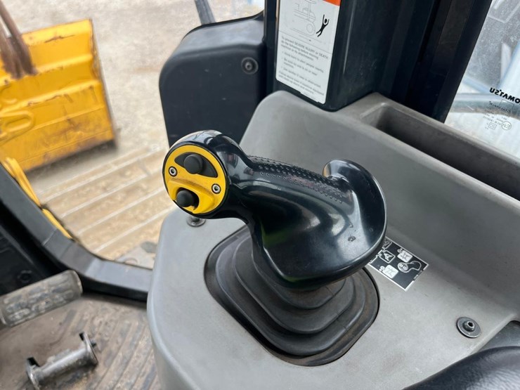2021-komatsu-d51px-24-image-34