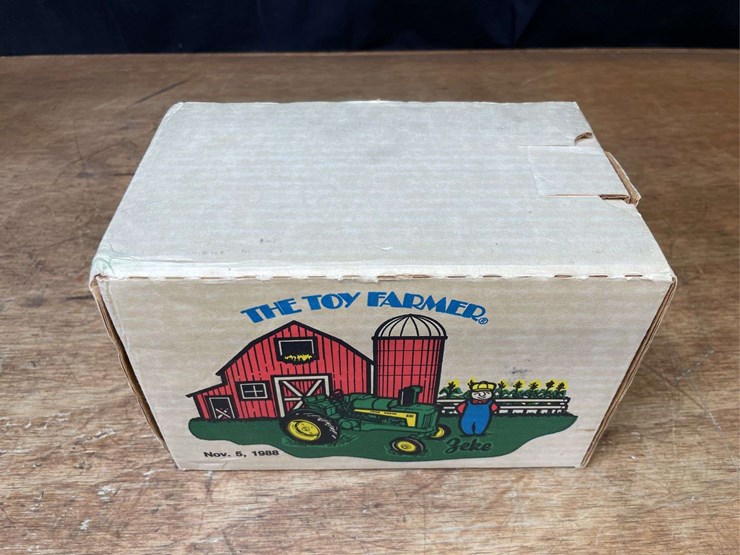 1/16-john-deere-630-lp-1988-nfts-nib-ertl-image-15