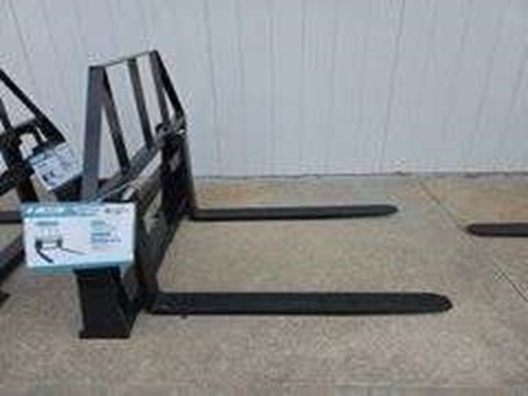 skid-steer-adjustable-pallet-fork,-model-sa11100-image-2