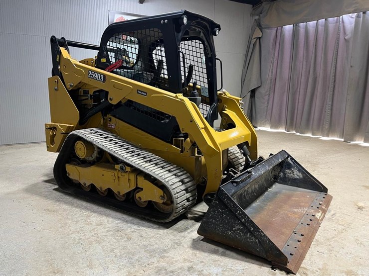 2023-caterpillar-259d3-image-7