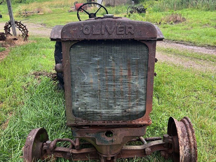 oliver-90-image-8