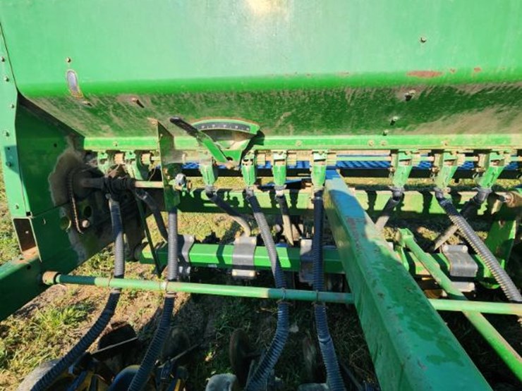 john-deere-750-image-7
