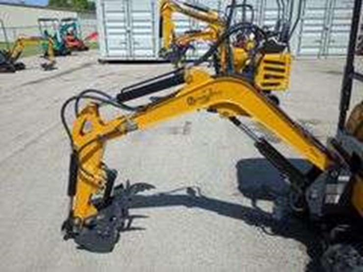 2025-cfg-qk18r-mini-excavator,-unused,-see-details-for-video-image-7