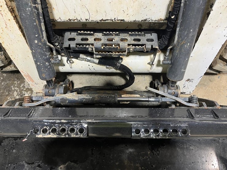 2022-bobcat-s740-image-10