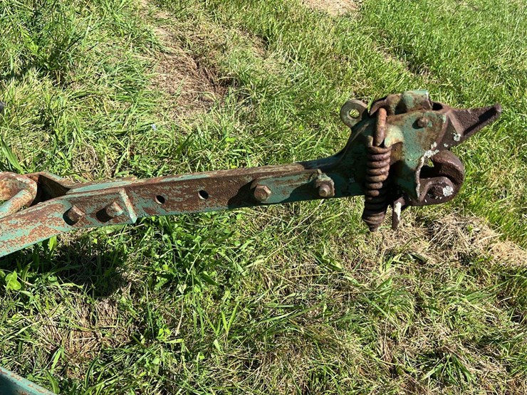 oliver-3-bottom-plow-image-7