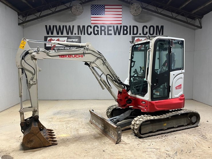 2023-takeuchi-tb335r-image-1