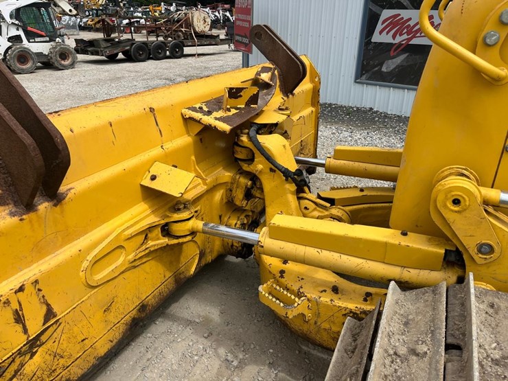 2021-komatsu-d51px-24-image-10