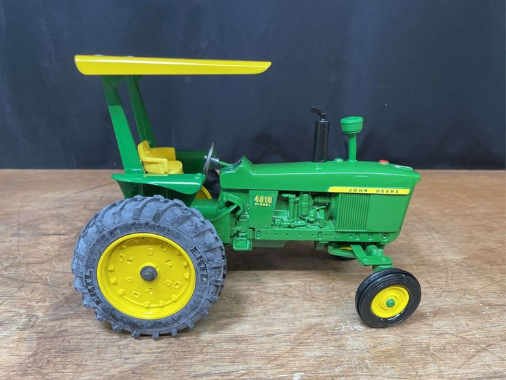1/16-john-deere-4010-1993-nfts-nib-ertl-image-10