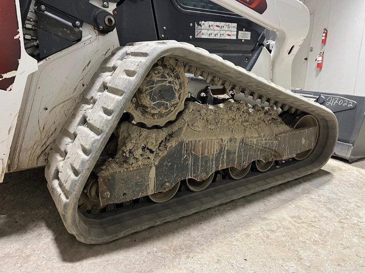2022-bobcat-t76-image-17