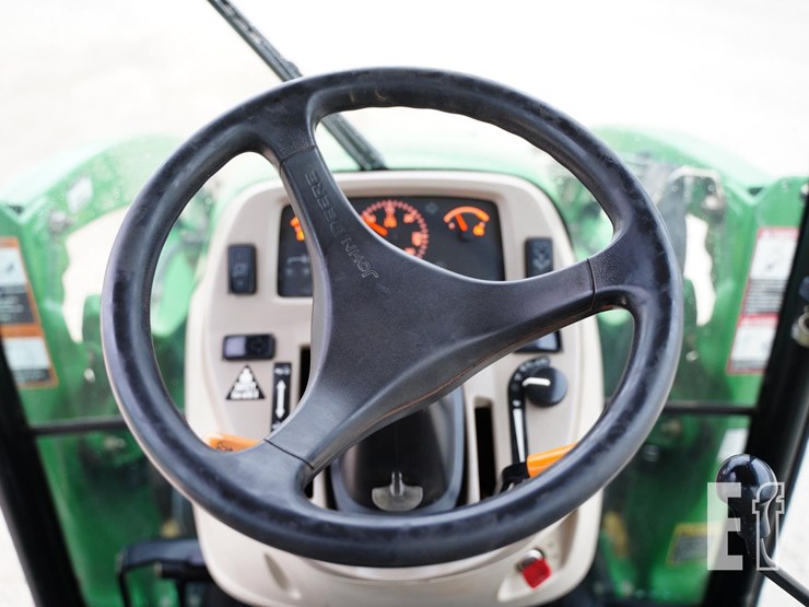 2007-john-deere-3320-image-40