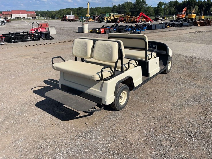 columbia/parcar-electric-golf-cart-image-4