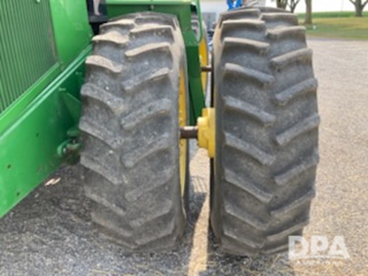 1990-john-deere-8560-image-6