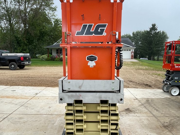 jlg-2630es-image-3