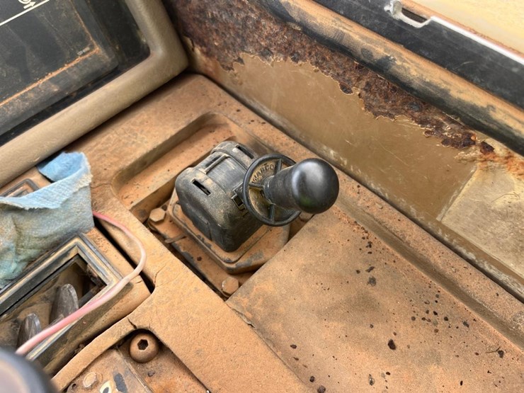 caterpillar-d25d-image-31