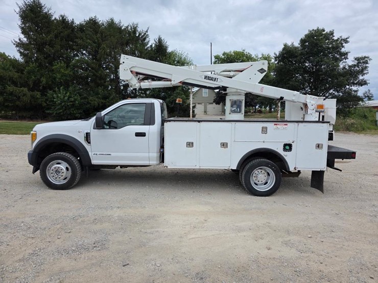 2017-ford-f550-image-3