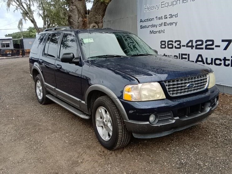 2003-ford-explorer-image-2