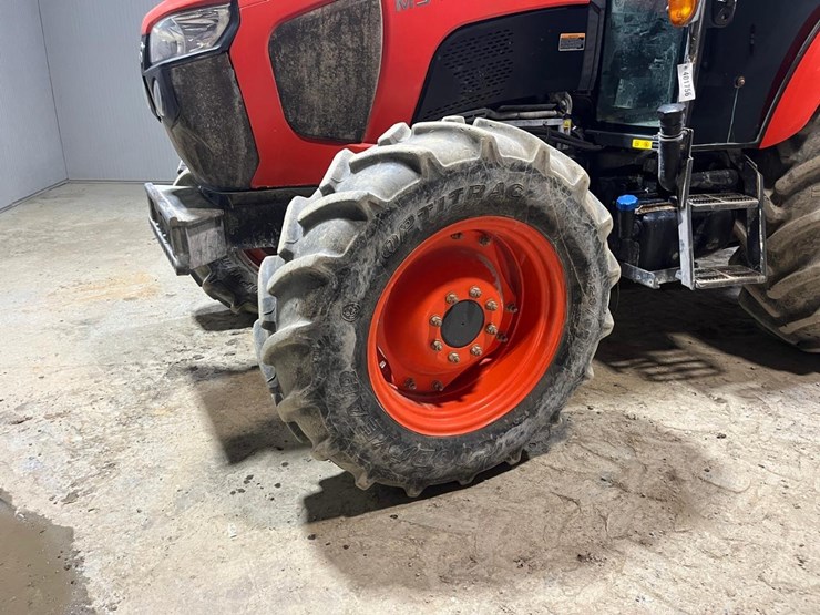 2018-kubota-m5-111hdc-image-9