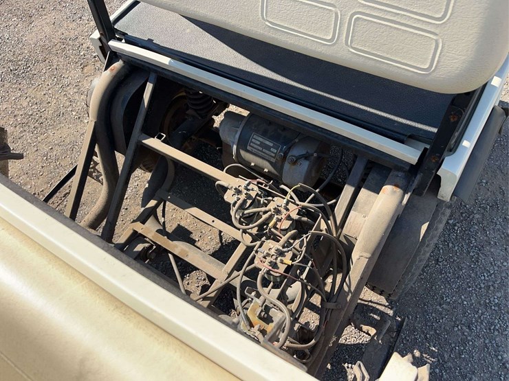 columbia/parcar-electric-golf-cart-image-6