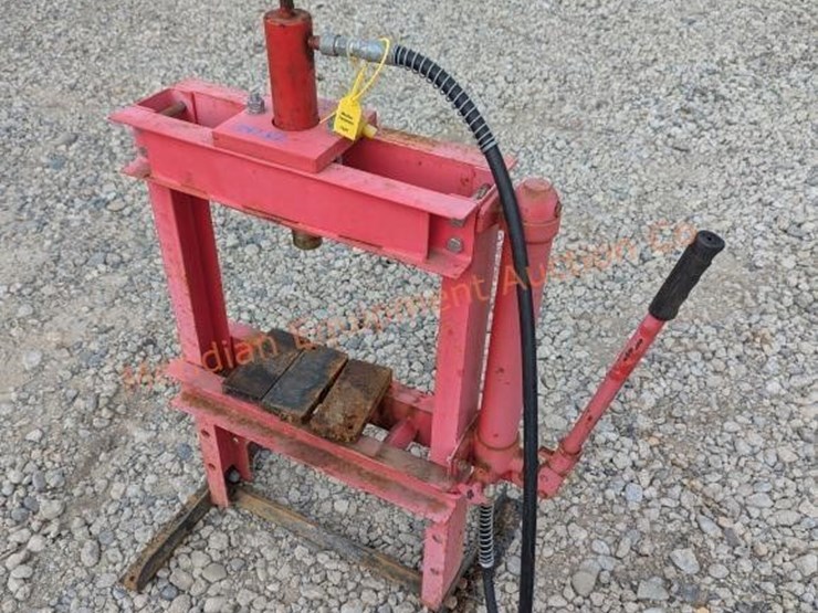 hyrdraulic-press-image-5