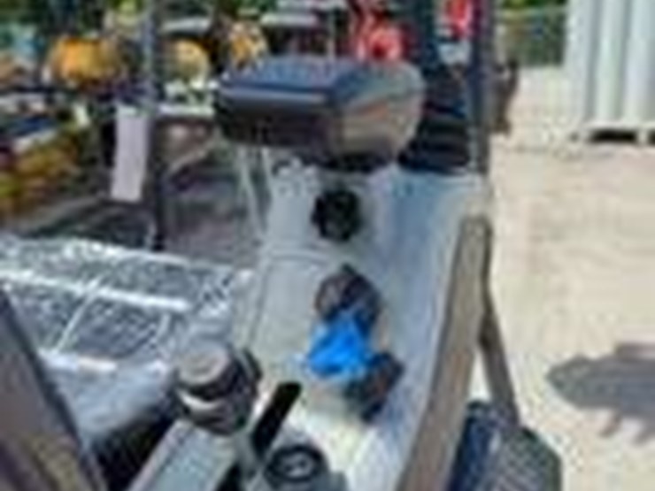 2025-cfg-mx15rx-mini-excavator,-unused,-see-details-for-video-image-12