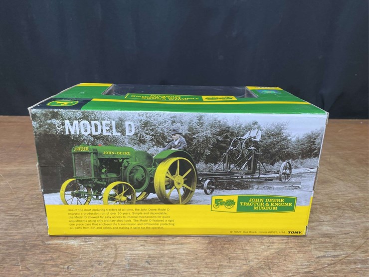 1/16-john-deere-d-museum-nib-ertl-image-6